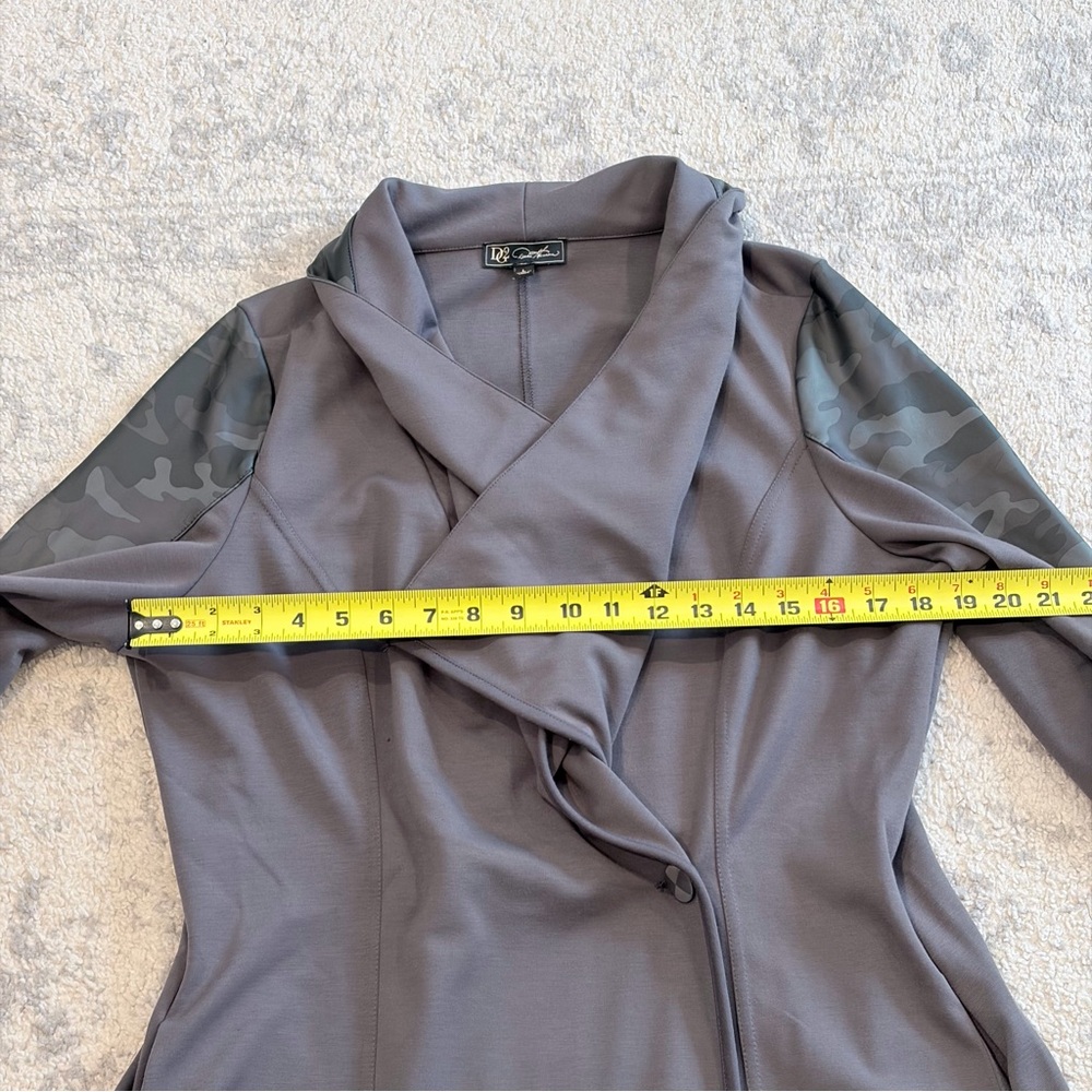 DG2 Diane Gilman Gray Draped Blazer Camo Sleeve Stretch Jacket Womens L Ponte - Picture 8 of 10